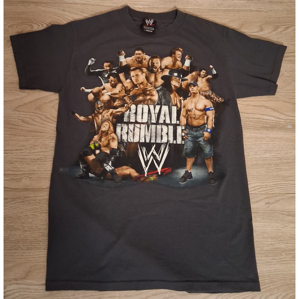 WWE 2009 Men’s Gray Royal Rumble T-Shirt  Size Small Pre-owned Wrestling